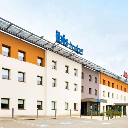 Ibis Budget Montceau Les Mines Hotel Exterior foto