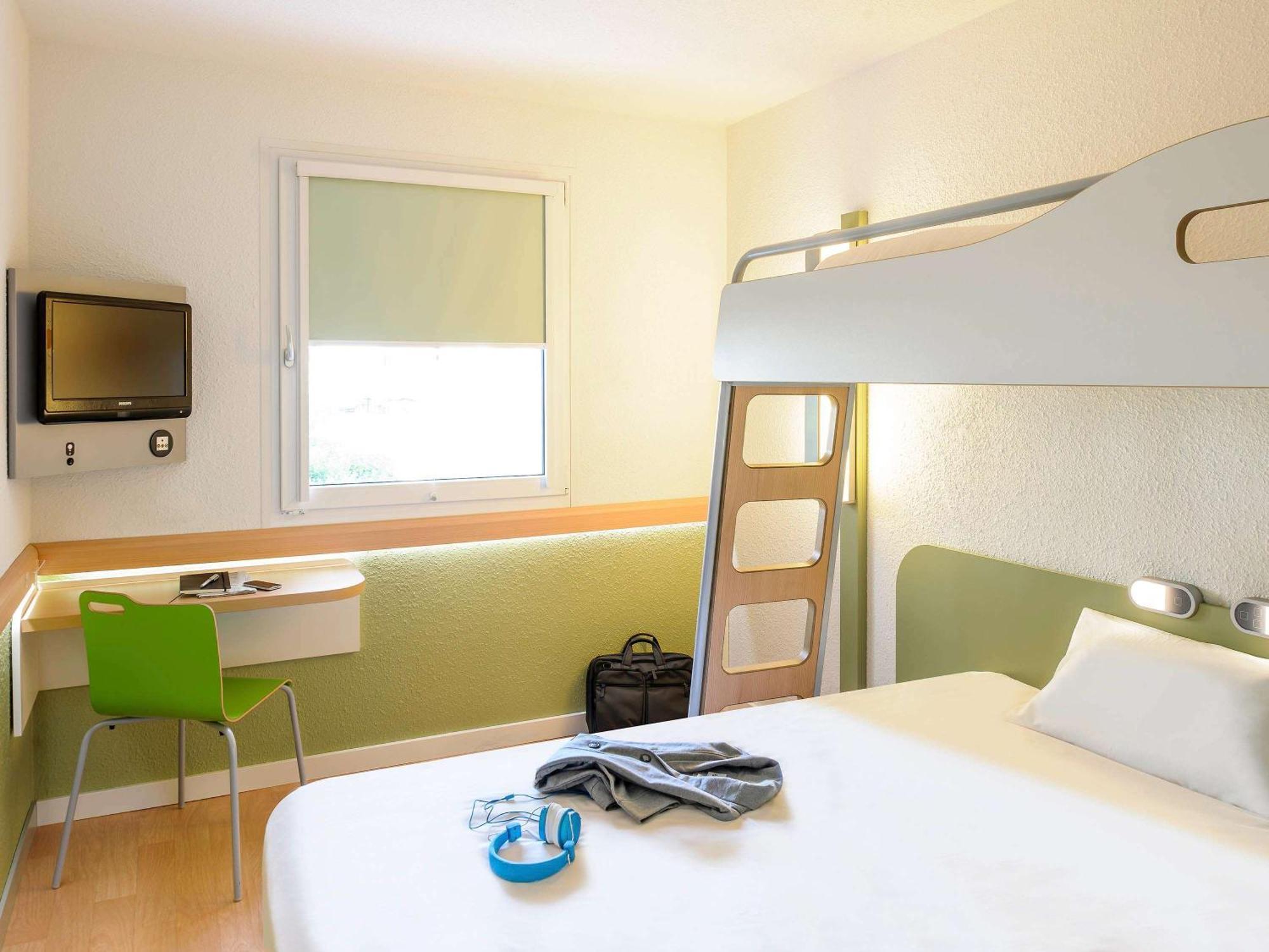 Ibis Budget Montceau Les Mines Montceau-les-Mines Exterior foto
