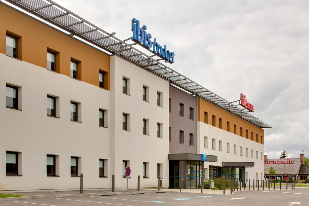 Ibis Budget Montceau Les Mines Montceau-les-Mines Exterior foto